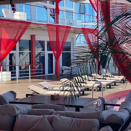 Beach Club Odessa Hotel Night Club Exterior foto
